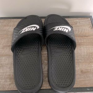Nike slides